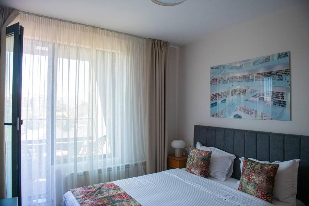 Tokiyo: A Lovely City Center 2 Bedrooms Apartment With Private Parking Szófia Kültér fotó
